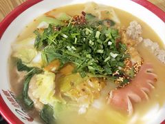 -小蛮椒麻辣烫·麻辣拌(青浦宝龙店)