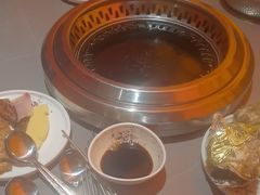 -黑金·寻焰自助百汇·烤肉·火锅(中街店)