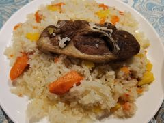 精品手抓饭-巴扎美食·新疆菜·西域歌舞表演餐厅(新疆大厦店)
