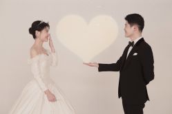 -唯一旅拍·颂当代影像艺术中心(上城店)