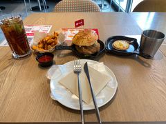 -必胜客(航洋国际店)