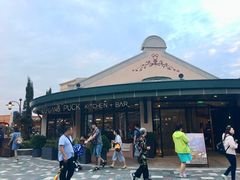 -WOLFGANG PUCK KITCHEN & BAR(迪士尼小镇店)