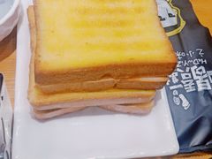 -喝丢一只鞋海鲜烧烤·海肠捞饭(文体街店)