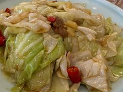 油渣炒莲花白-陈麻婆豆腐总店