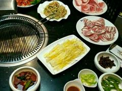 -圣罗巴海鲜烤肉自助(鲅鱼圈万达店)