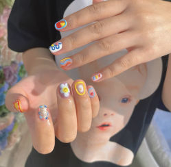 -七月美睫 美甲