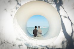 -现代经典婚纱摄影