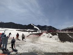 -丝绸之路山地度假区滑雪场