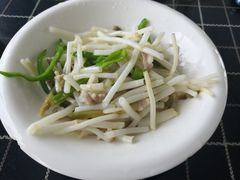 芦苇根炒肉丝-梦缘水乡·湖景餐厅
