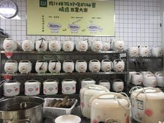 -费大厨辣椒炒肉(万家丽一店)