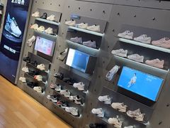 -adidas(滔搏朝阳大悦城店)