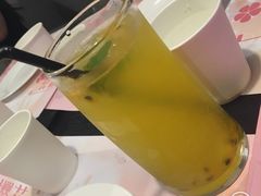 -樱花里音乐餐吧·牛扒椰子鸡(东圃店)