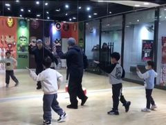 -小力量少儿街舞梦工厂