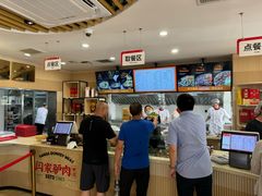 -闫家驴肉老店(华电一校店)