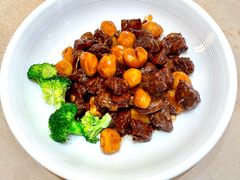 -石家饭店·百年老字号(灵岩山穹灵路店)