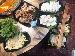 -销魂美蛙鱼头火锅(上海首店)