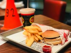 -FATBURGER 特富客汉堡(外交公寓店)