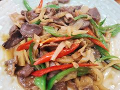 酸笋辣椒炒鸭杂-始兴县农家小院餐馆