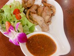 -Dang restaurant (patong phuket)