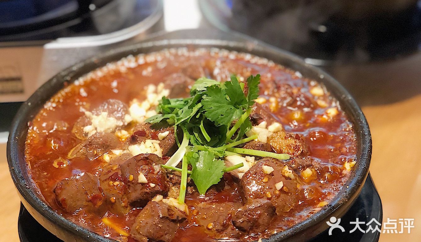 质朴又亮眼的川式砂锅菜