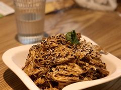 -小镇大厨新概念复合中餐厅(万达广场大连高新店)