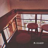 特色「無錫」外帶杯套的精巧咖啡館