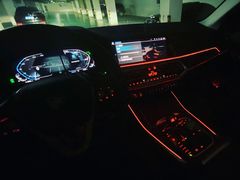-上海宝信宝马4S店