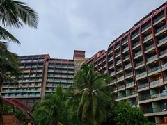 -三亚湾海居铂尔曼度假酒店