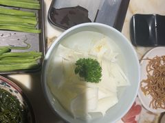 -东道煮牛肉火锅(东盛大街店)