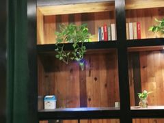 -童年小筑餐厅(申花路店)
