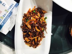 -坛宗剁椒鱼头(河西王府井店)