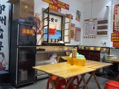 -柳州肥姨妈大骨螺蛳粉(曹路店)