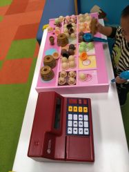 -莫莉幻想儿童乐园(三河燕郊永旺店)