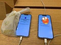 -Apple零售店(华贸购物中心店)