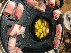 -江南猪肉商会无限续吃(弘大店)