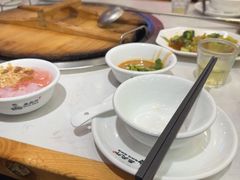 -鲁员外地锅鸡地锅鱼(古墩路店)