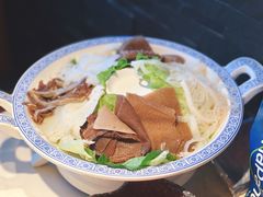 川门毛肚七绝-哥老官重庆美蛙鱼头(虹口龙之梦店)