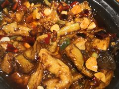 -老码头黑皮肘子锅包肉(赣水路店)