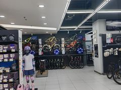 -迪卡侬(高新万达店)