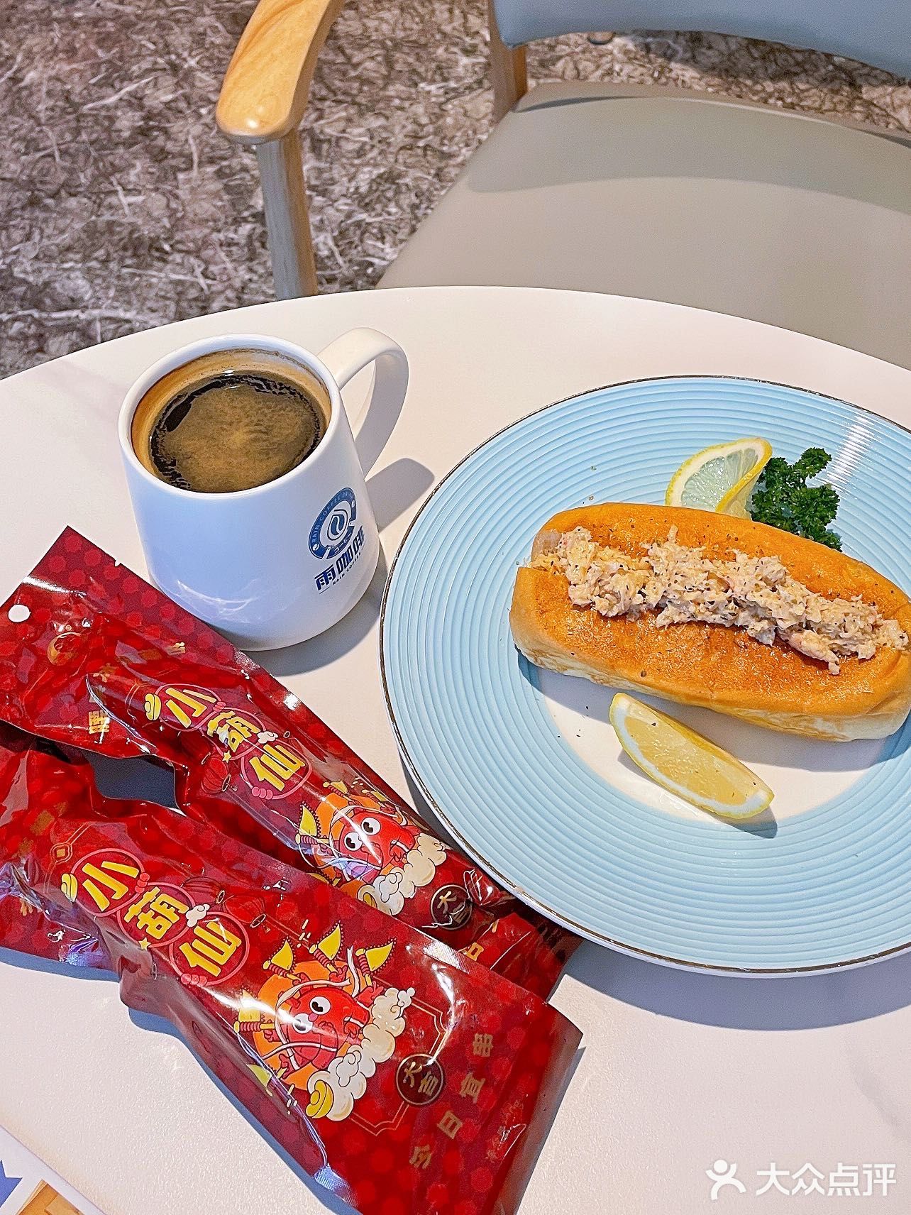 童年回忆藏不住了🙊连出门玩都要自带的零食