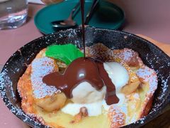 -Oasis Bar & Grill