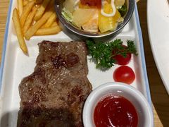 -菲滋意式休闲餐厅(北仑银泰城店)