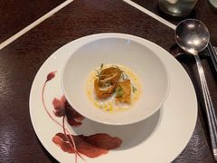 餐前小食咸豆浆油条-杭州西子湖四季酒店·金沙厅