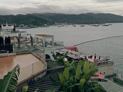 -蜜悦·波西塔诺悬崖海景餐厅