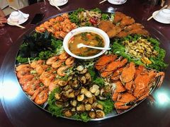 -拉威海鲜市场
