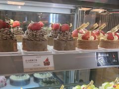 -罗森尼娜(德思勤店)