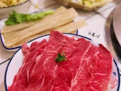 -喜悦小串丹东小黄牛海鲜烧烤大排档(民主广场店)