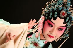 -胭脂猫京剧摄影