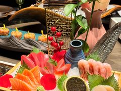 -蟹犇前•帝王蟹雪蟹(陆家嘴店)