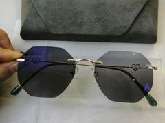 -爱视眸Eyeblling眼镜·依视路·蔡司镜片折扣店(百联南方商城购物中心)